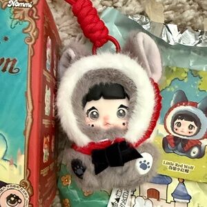 Nommi Fairytale Town- Little red wolf 🐺 Eyes rotate in three colors.♥️